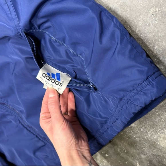 Vintage Adidas Reversible Y2K 3-Stripe Hooded Puffer Jacket - Picture 5 of 9